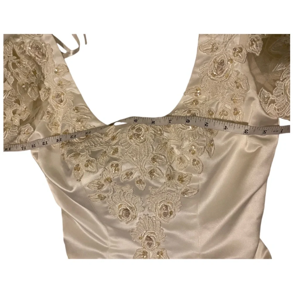 Michelangelo Satin Ivory Wedding Gown Dress With Pearls & Beading Size 6 - Picture 11 of 16